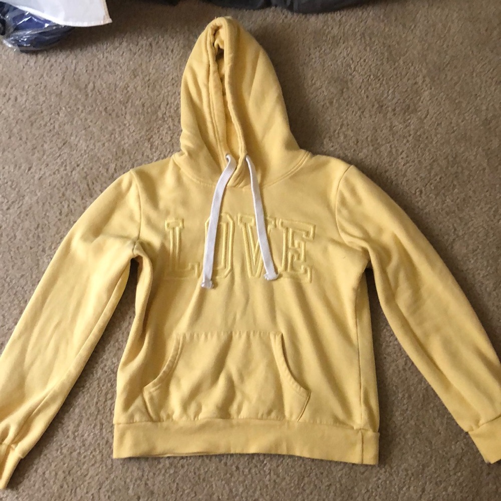 Yellow sweatshirt
